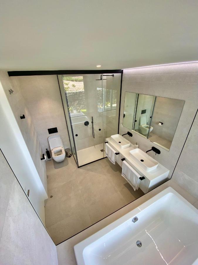 Rocavista - Villa With Heated Rooftop Pool And Amazing Ocean View アデヘ エクステリア 写真